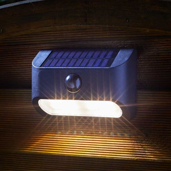 Solar PIR Sentinel 50 Lumens