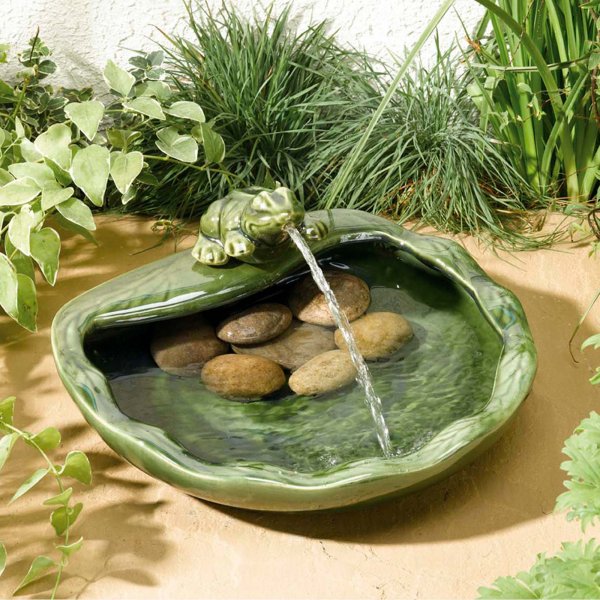 Ceramic Frog (Solar) Water Feature
