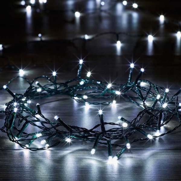 Cool white LED fairy lights with 8 functions powered by 3 x AA batteries