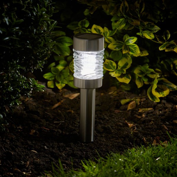 Solar Stake Light Martini Black Nickel 3 Lumens