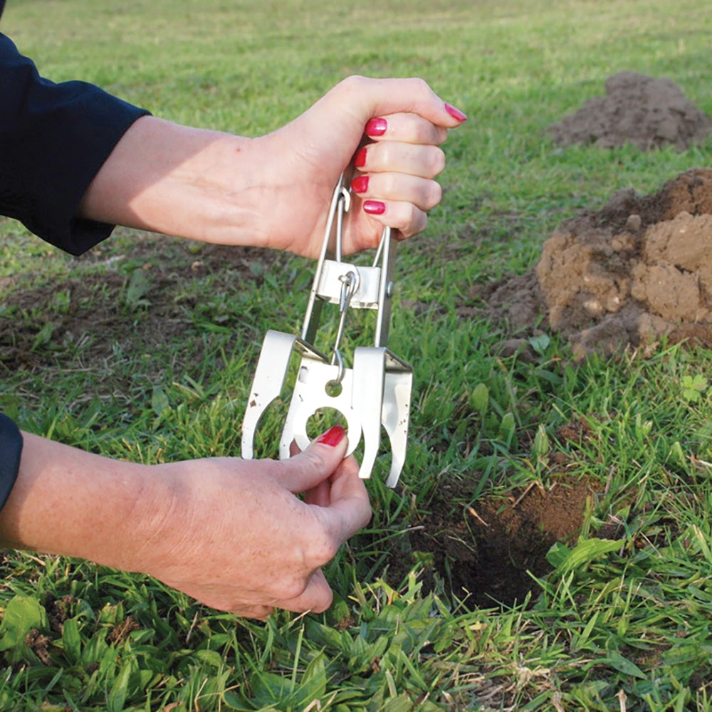Mole Claw Trap