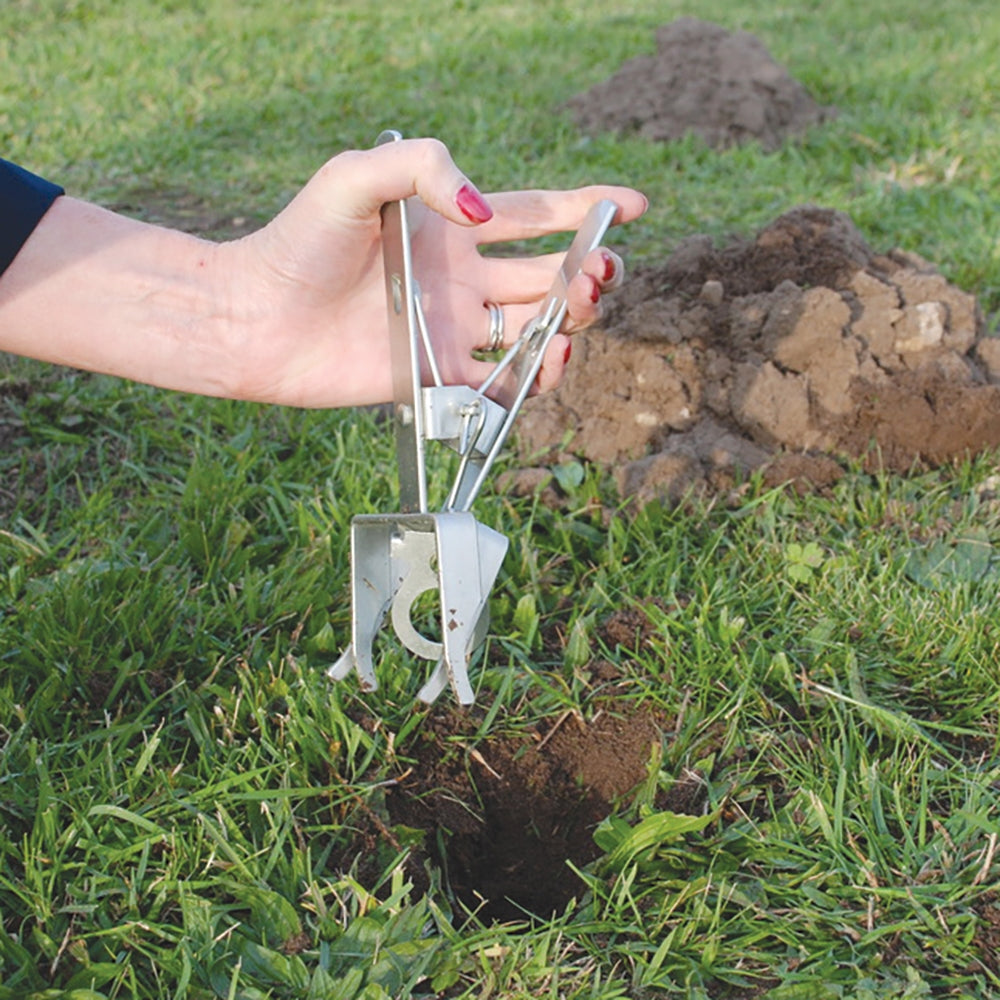 Mole Claw Trap