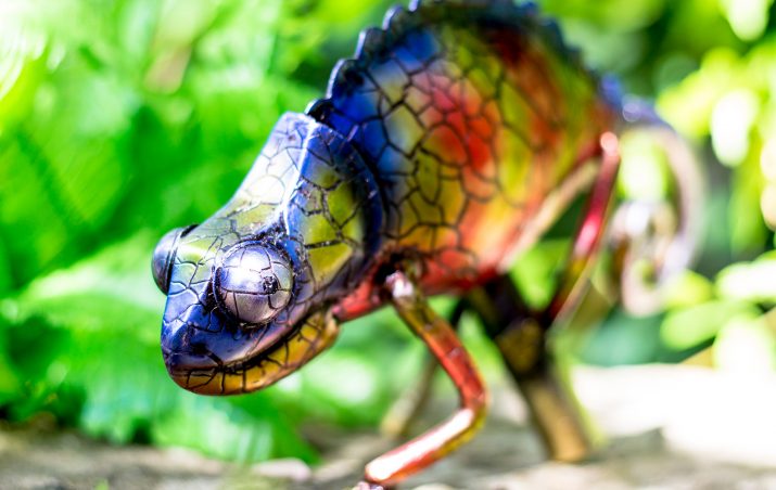 Metal Ornament Tanzania Cool Chameleon